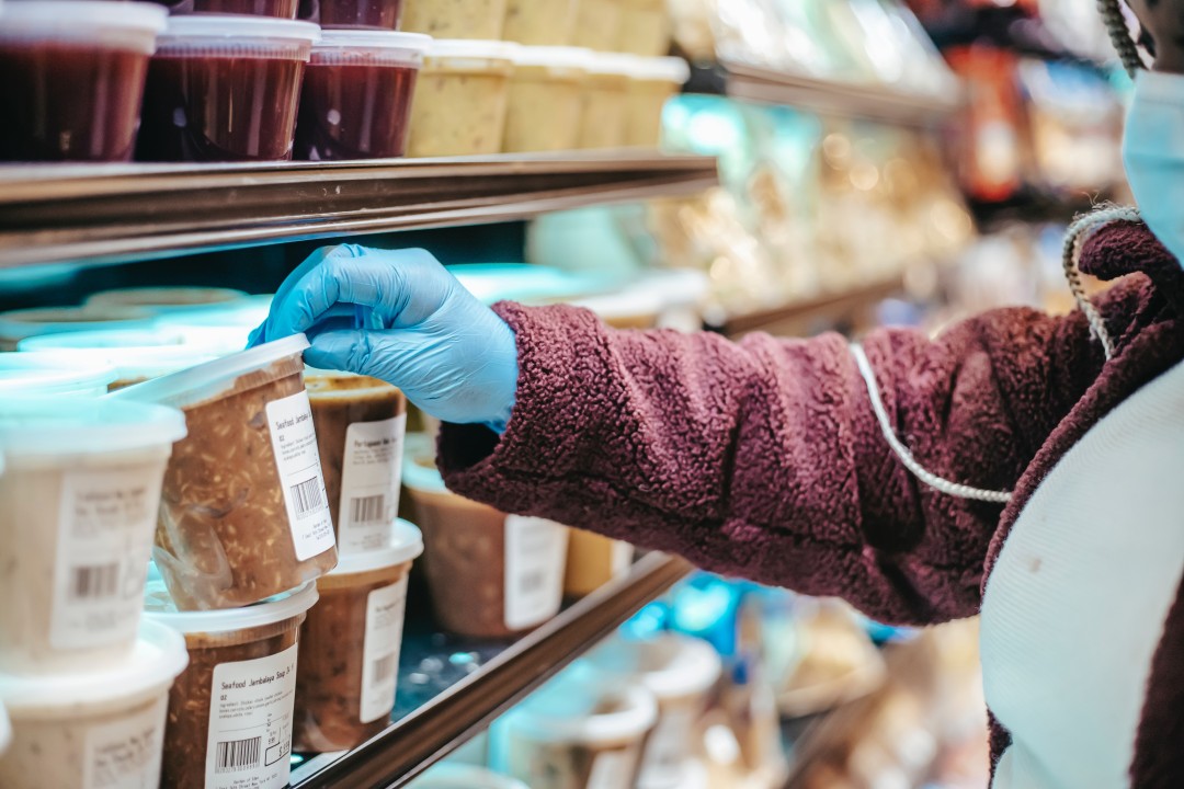 How to Read Canned Food Labels: Ingredients, Dates, Storage Icons & Myths
